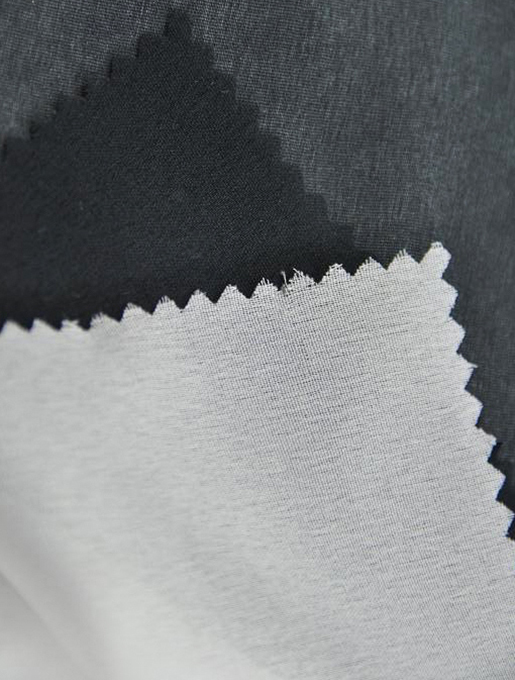 Il tessuto interfodera fusibile è un tessuto utilizzato tra il tessuto esterno dell'indumento